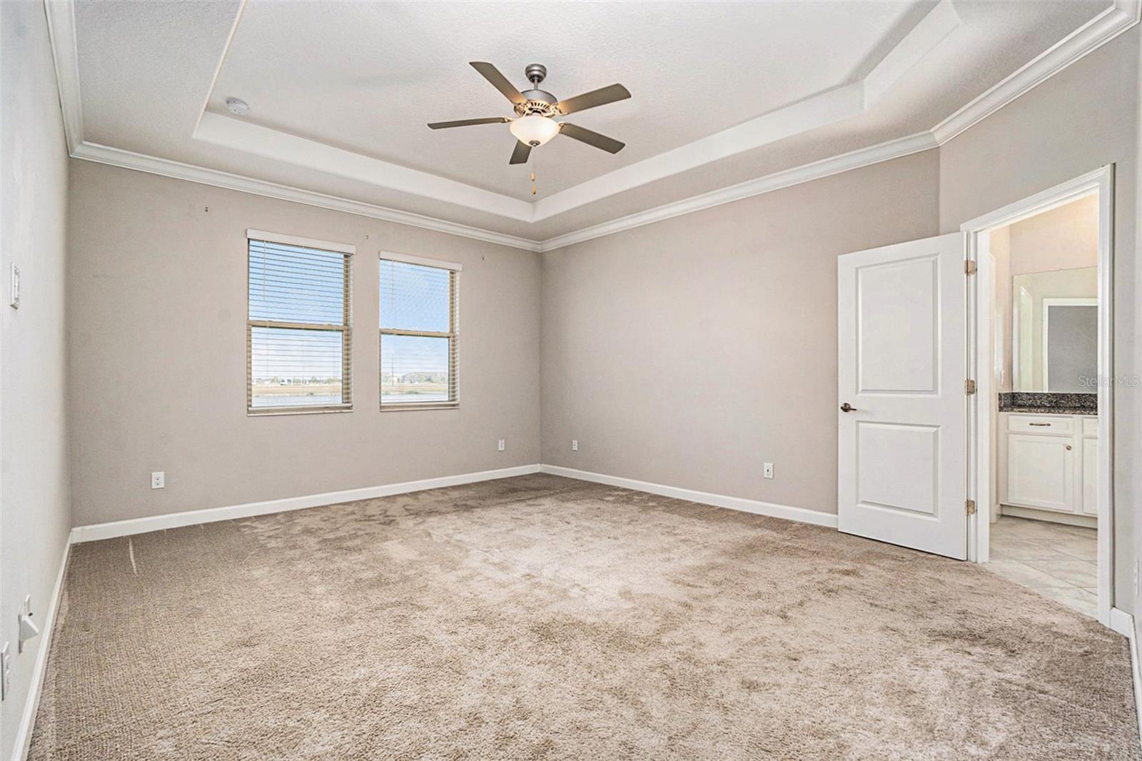 Image 17 of 38 For 9173 Shadyside Lane