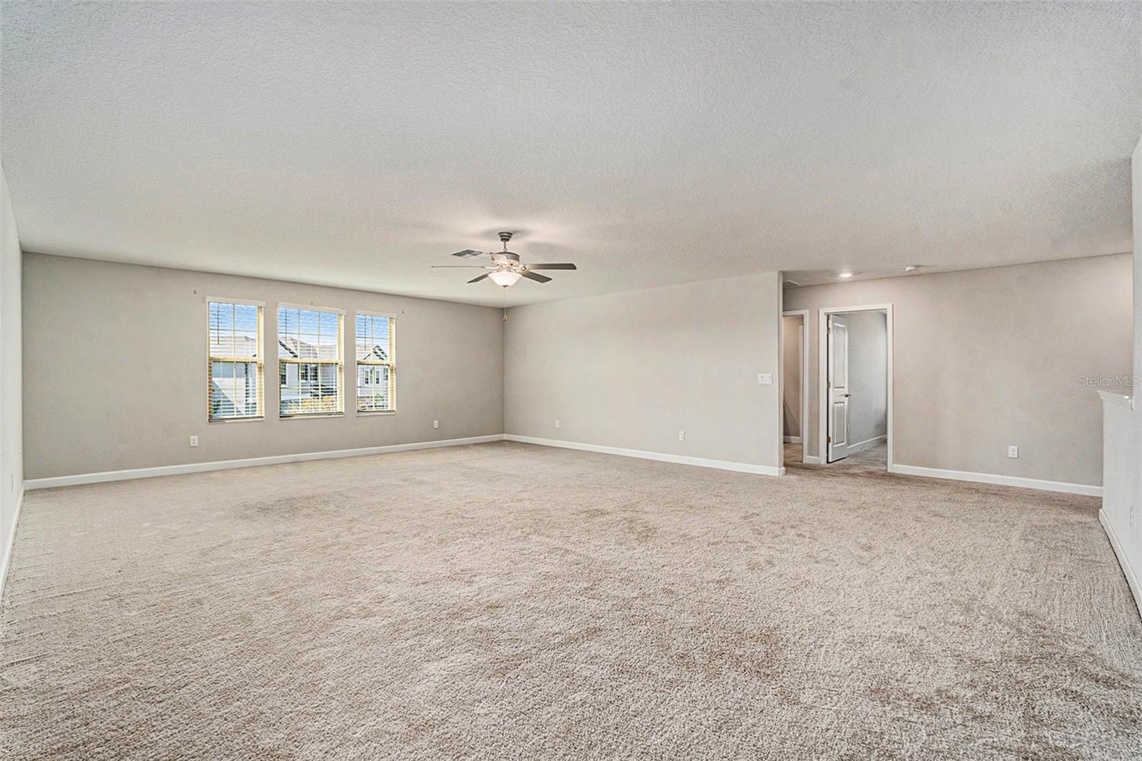 Image 22 of 38 For 9173 Shadyside Lane