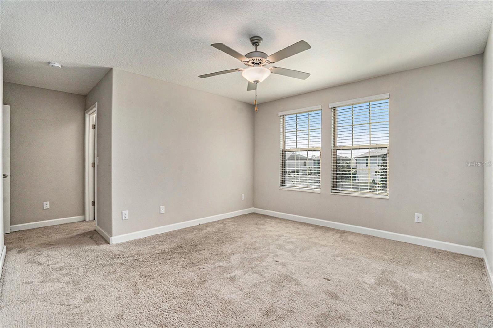 Image 25 of 38 For 9173 Shadyside Lane