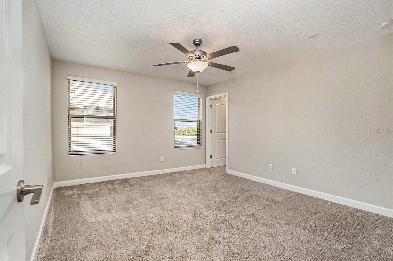 Image 26 of 38 For 9173 Shadyside Lane