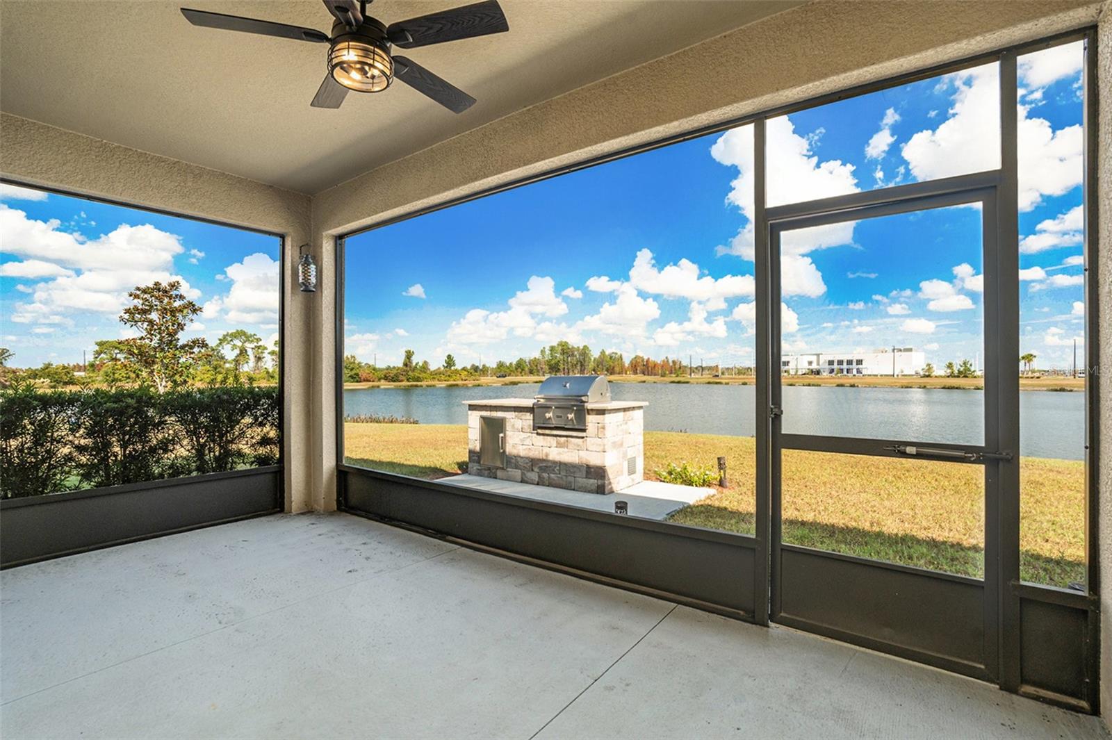 Image 35 of 38 For 9173 Shadyside Lane