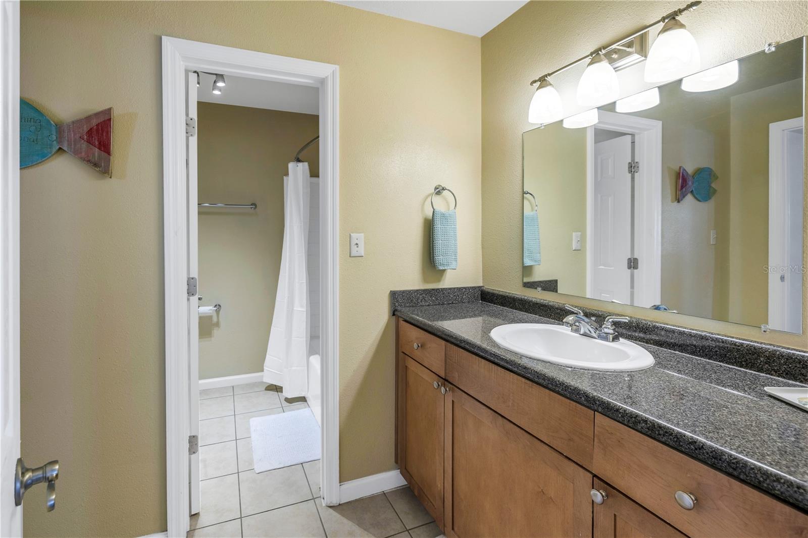 Image 21 of 27 For 5072 Starfish Drive Se F