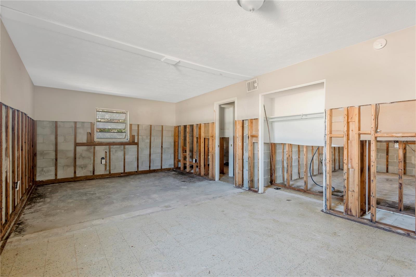 Image 14 of 26 For 123 18th Street Nw