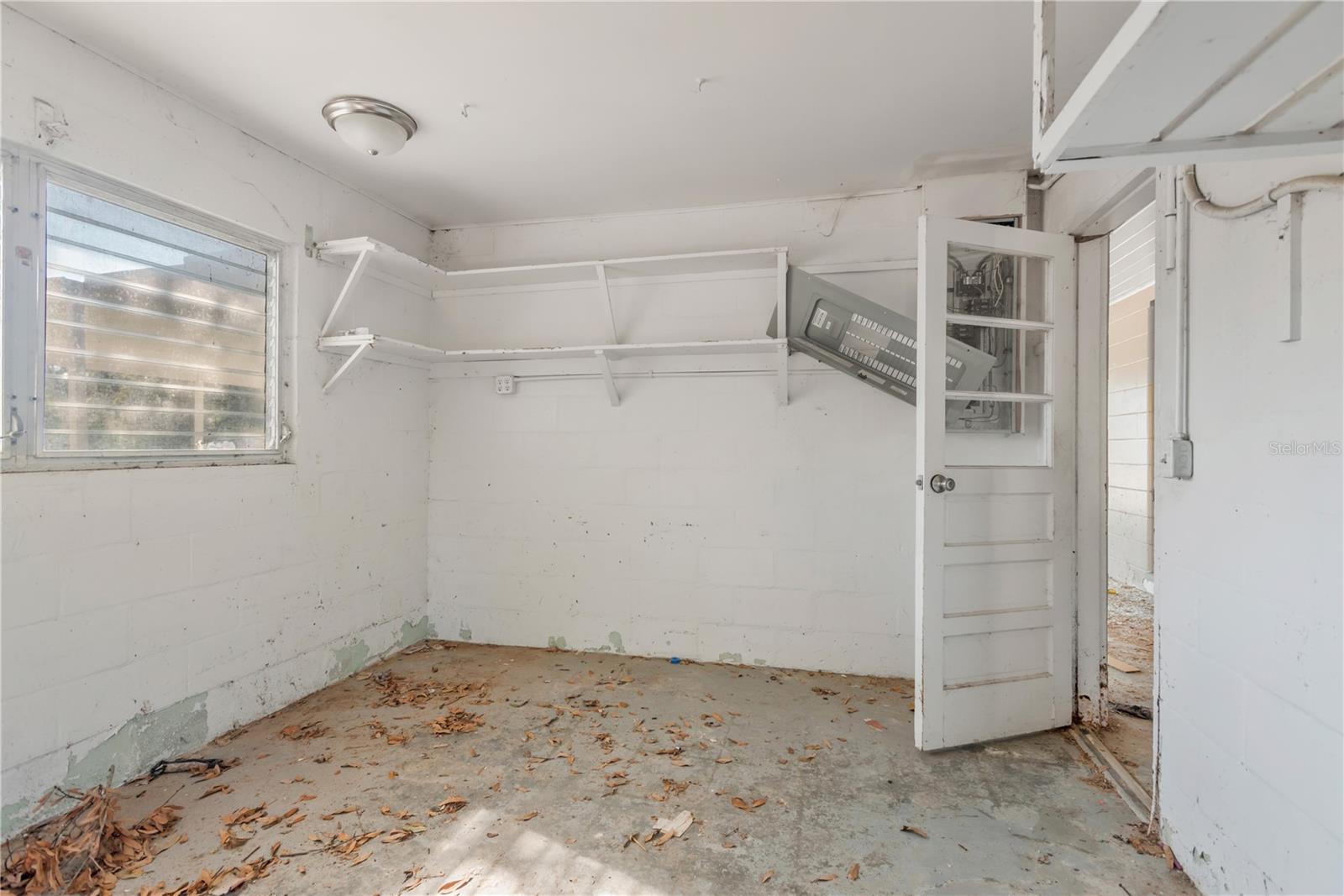 Image 21 of 26 For 123 18th Street Nw