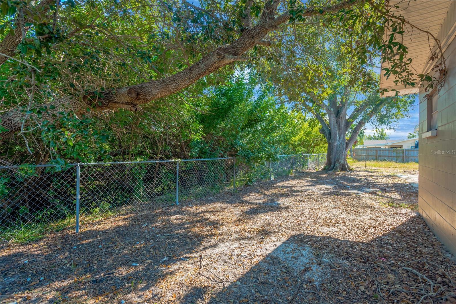 Image 24 of 26 For 123 18th Street Nw