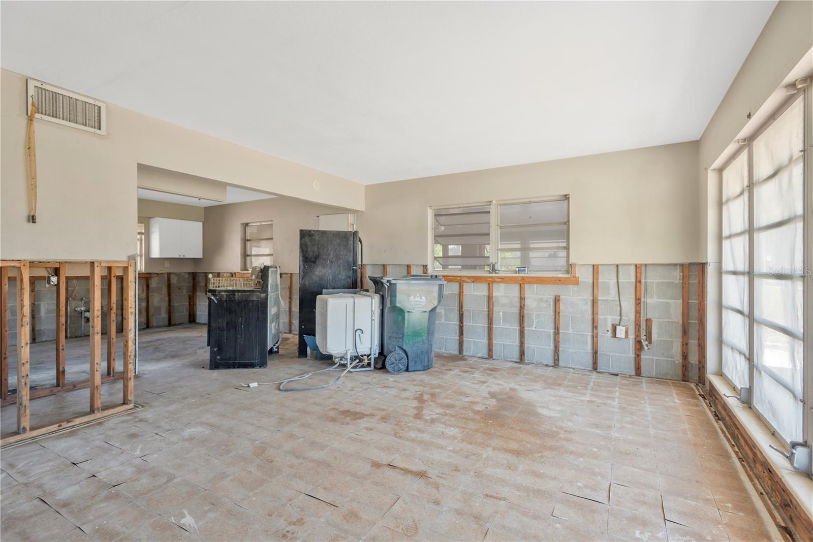 Image 6 of 26 For 123 18th Street Nw