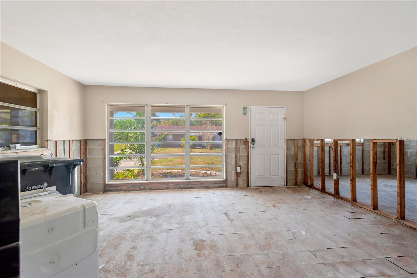 Image 8 of 26 For 123 18th Street Nw