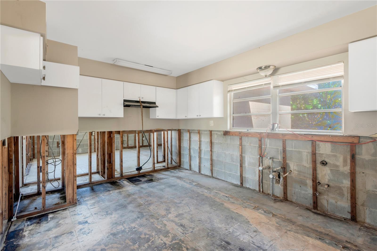 Image 9 of 26 For 123 18th Street Nw