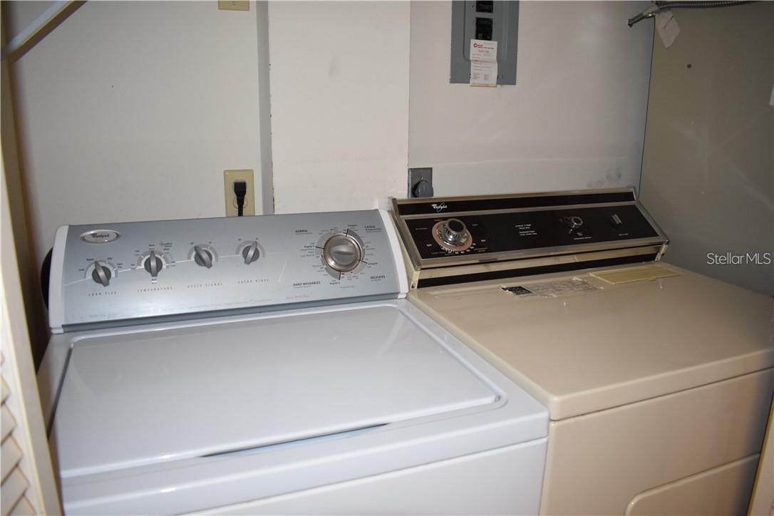 Image 18 of 32 For 1716 Golfview Drive 1716