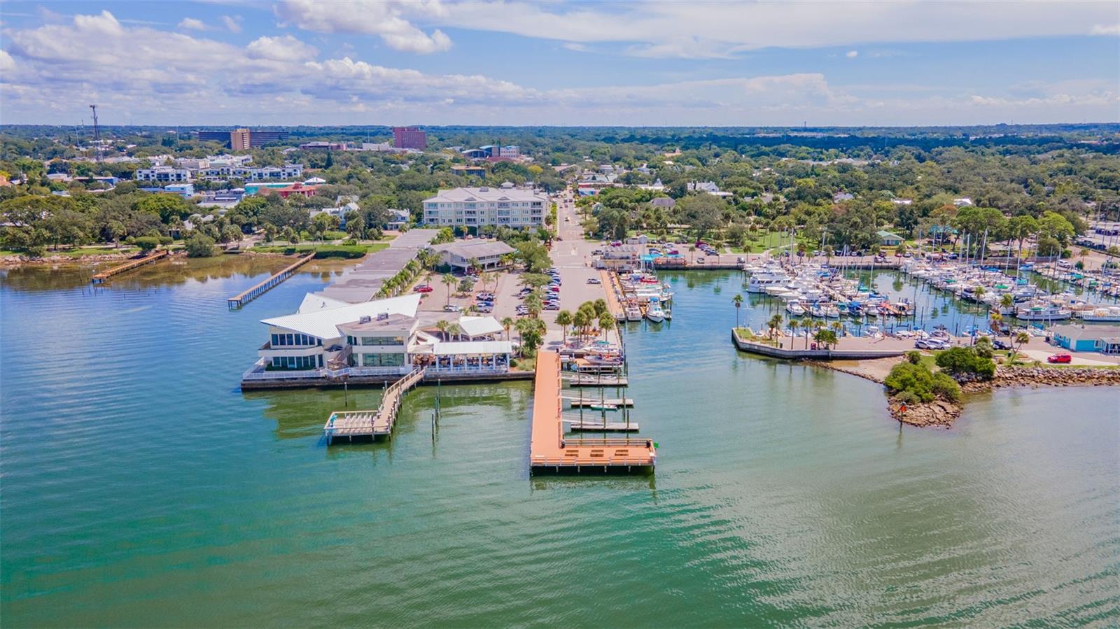 Image 27 of 36 For 520 Baywood Drive S