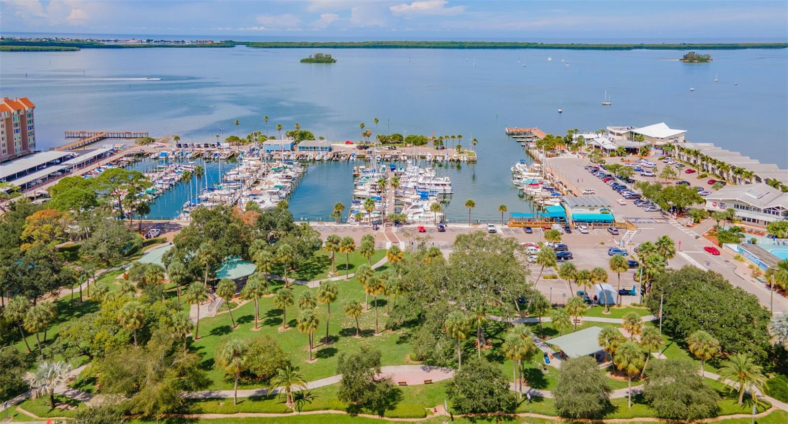 Image 28 of 36 For 520 Baywood Drive S