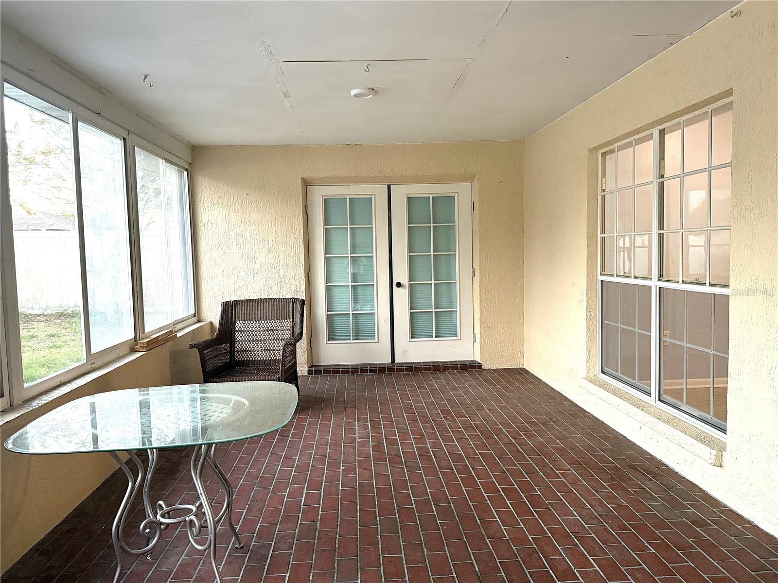 Image 28 of 31 For 8840 Martinique Lane