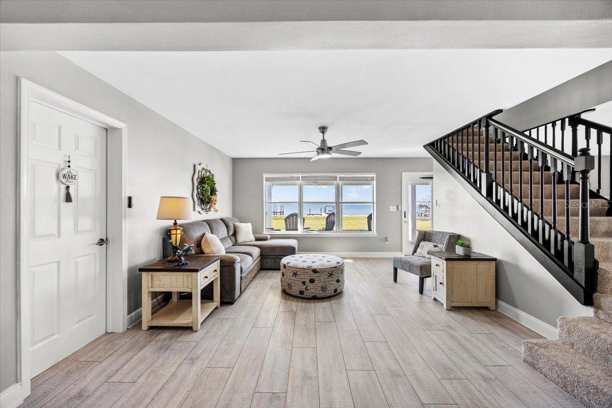 Image 10 of 82 For 156 Shoreline Drive