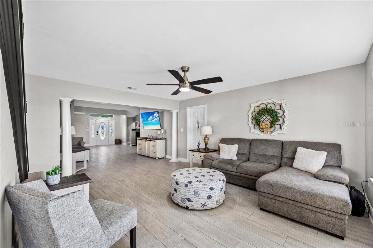 Image 12 of 82 For 156 Shoreline Drive