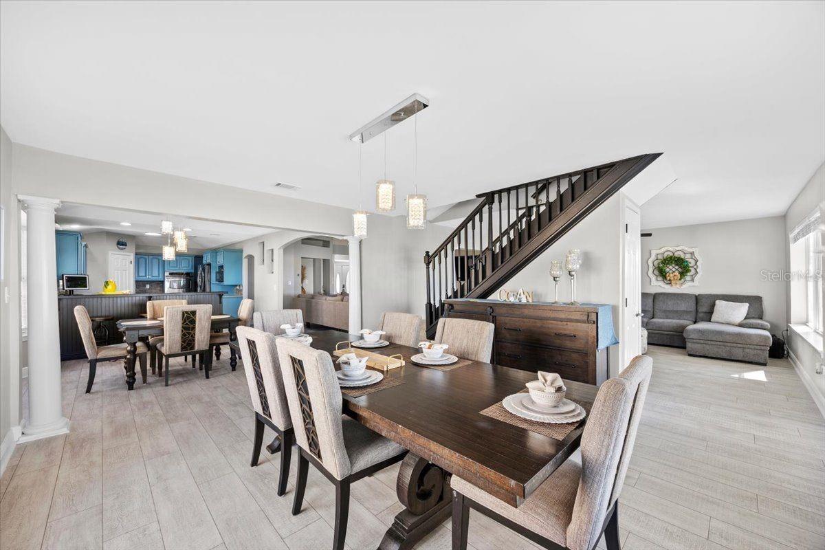 Image 14 of 82 For 156 Shoreline Drive