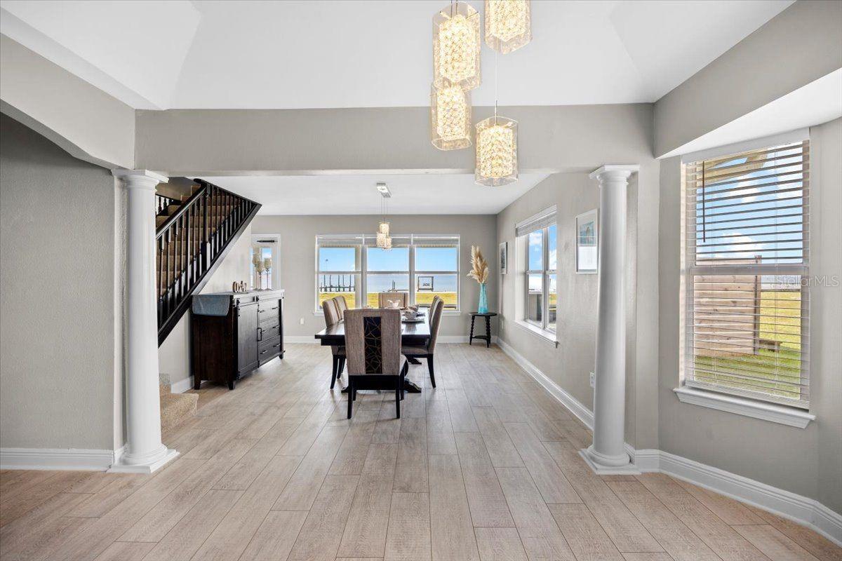 Image 16 of 82 For 156 Shoreline Drive