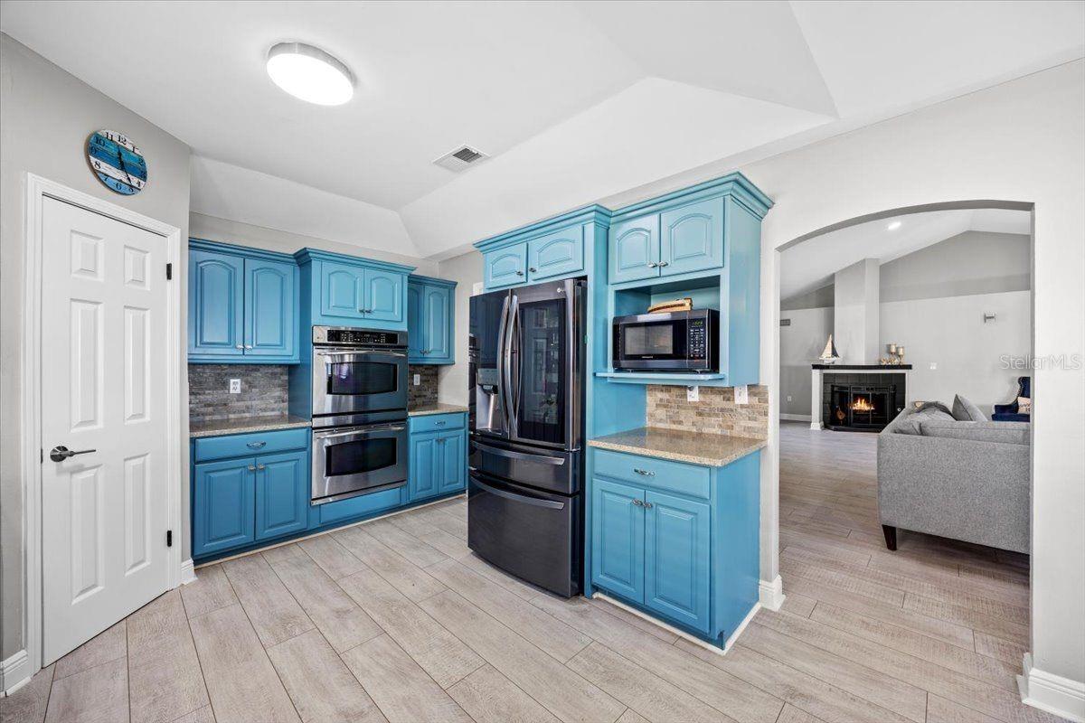 Image 27 of 82 For 156 Shoreline Drive