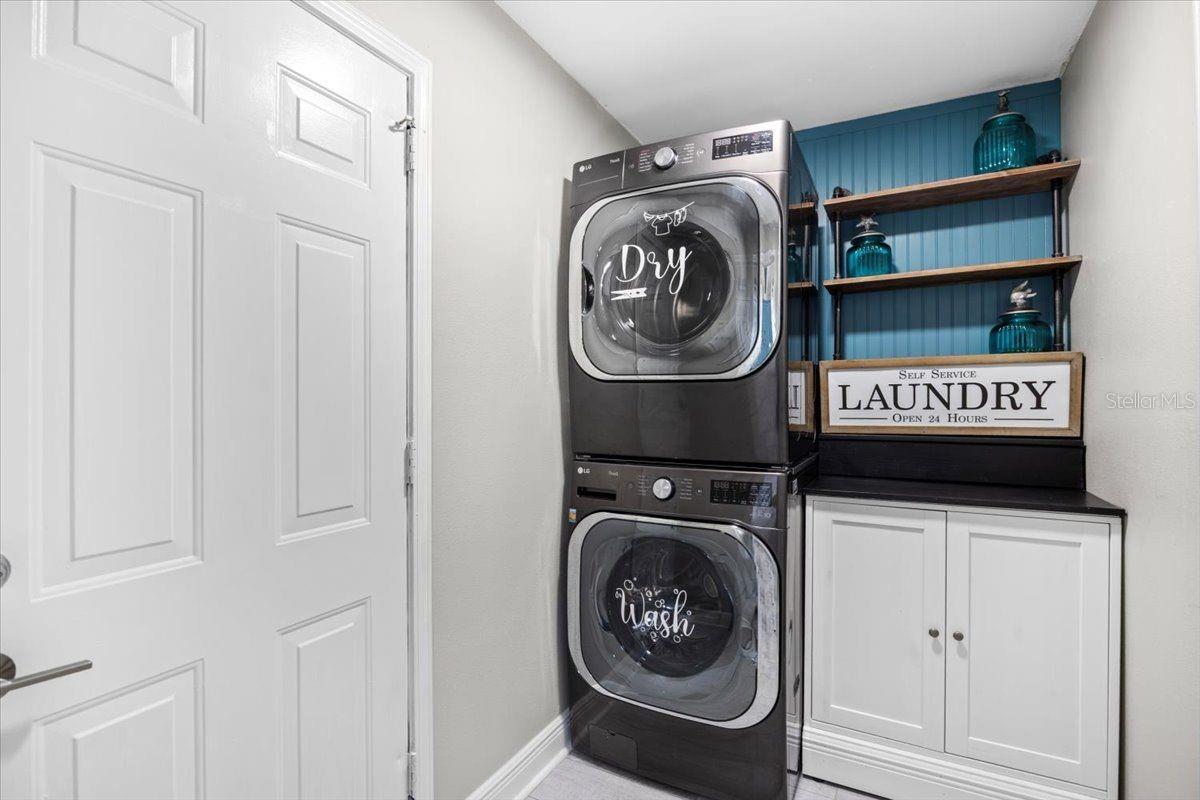 Image 29 of 82 For 156 Shoreline Drive