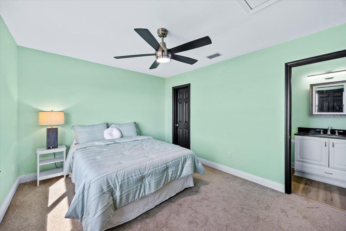 Image 47 of 82 For 156 Shoreline Drive