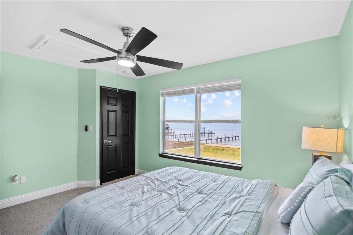 Image 48 of 82 For 156 Shoreline Drive