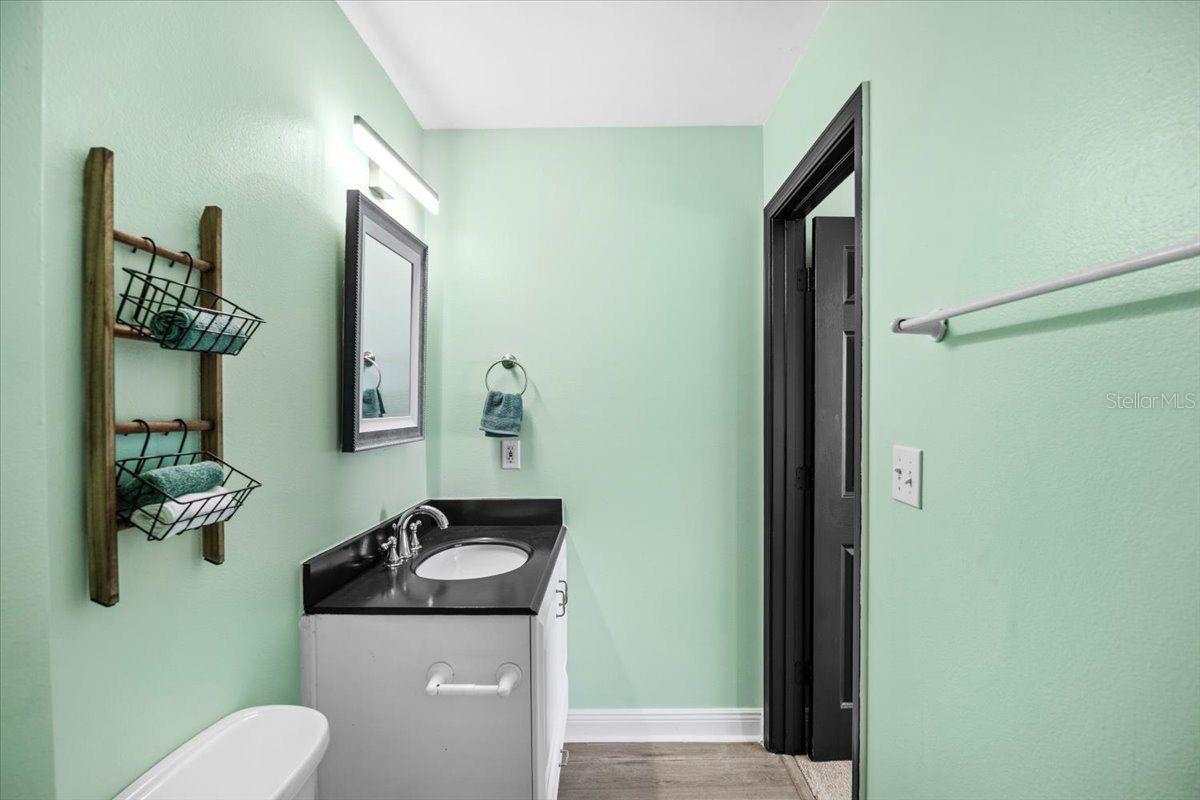 Image 50 of 82 For 156 Shoreline Drive