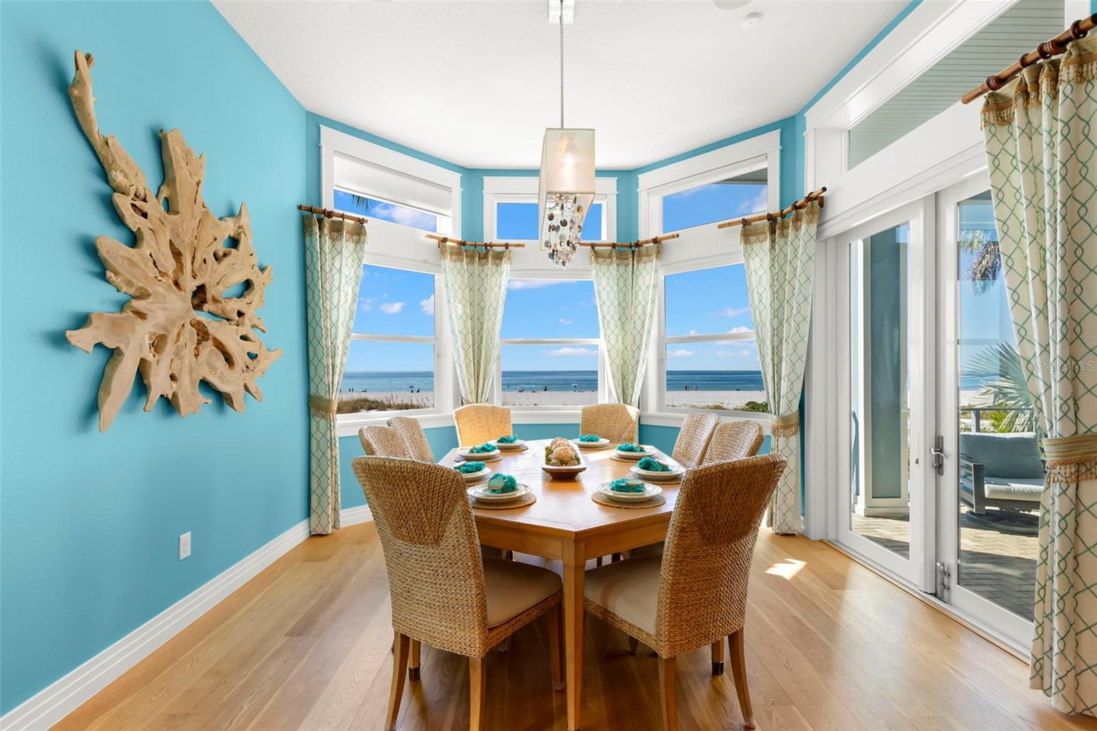 Image 12 of 73 For 10042 Gulf Boulevard