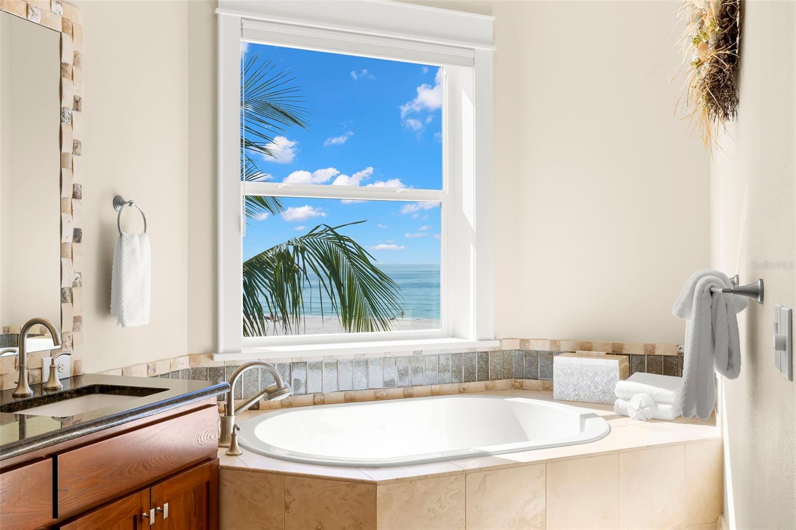 Image 27 of 73 For 10042 Gulf Boulevard