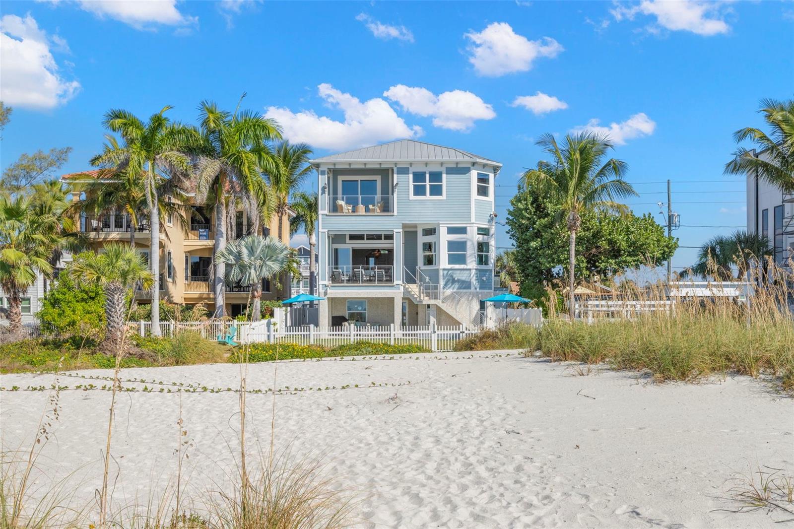 Image 53 of 73 For 10042 Gulf Boulevard