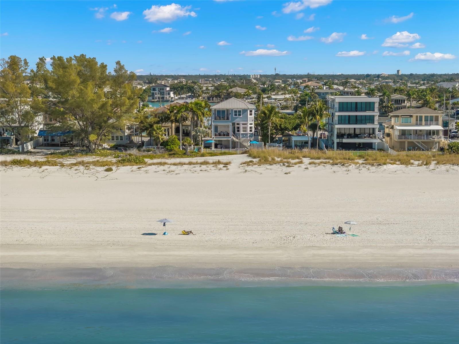 Image 54 of 73 For 10042 Gulf Boulevard