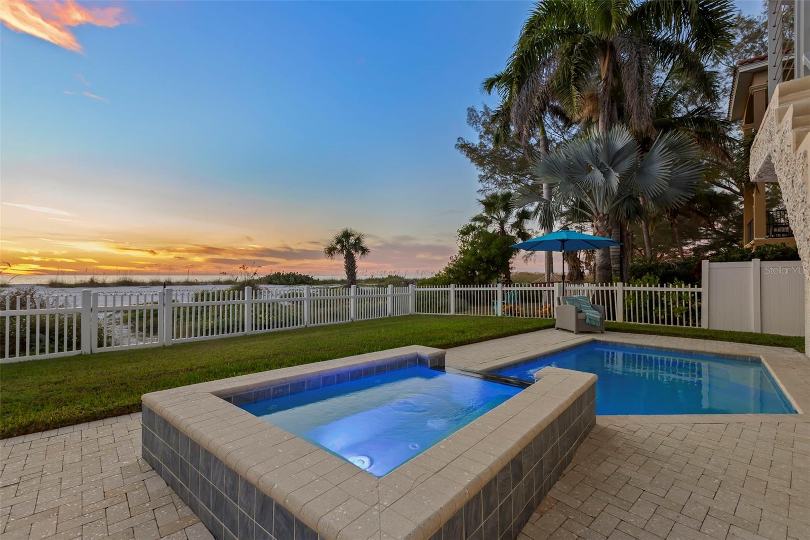 Image 64 of 73 For 10042 Gulf Boulevard