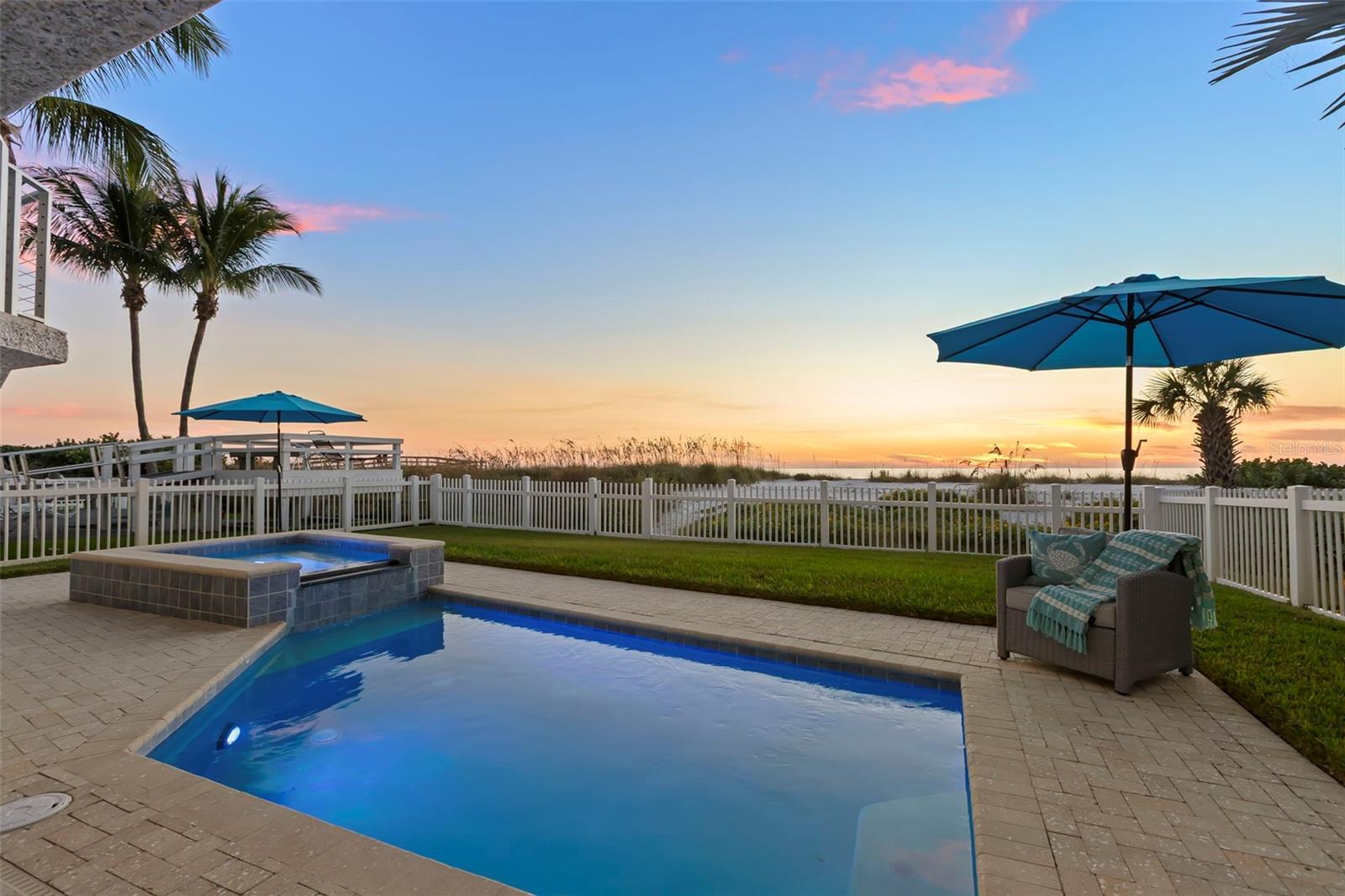 Image 65 of 73 For 10042 Gulf Boulevard