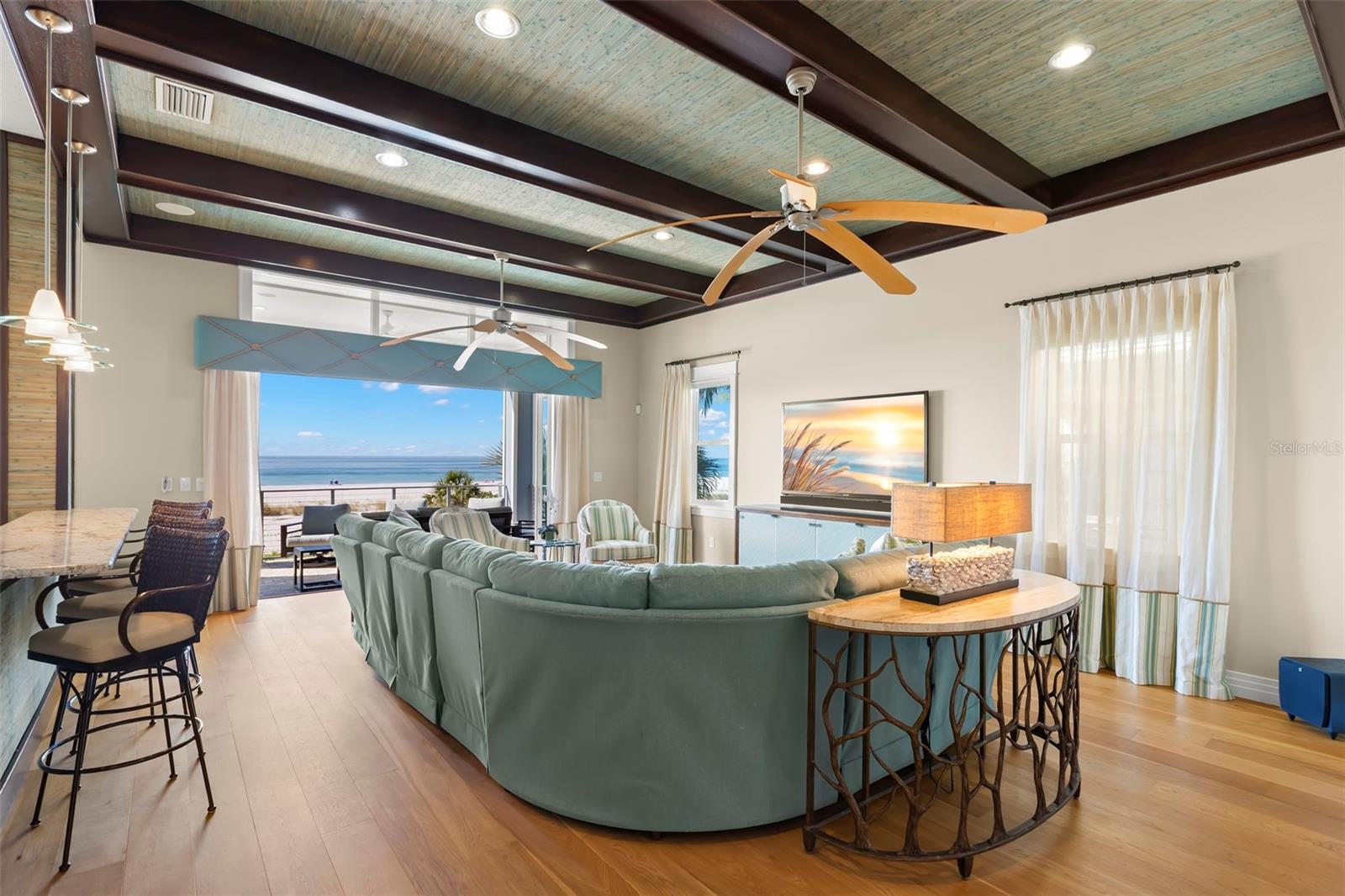 Image 7 of 73 For 10042 Gulf Boulevard