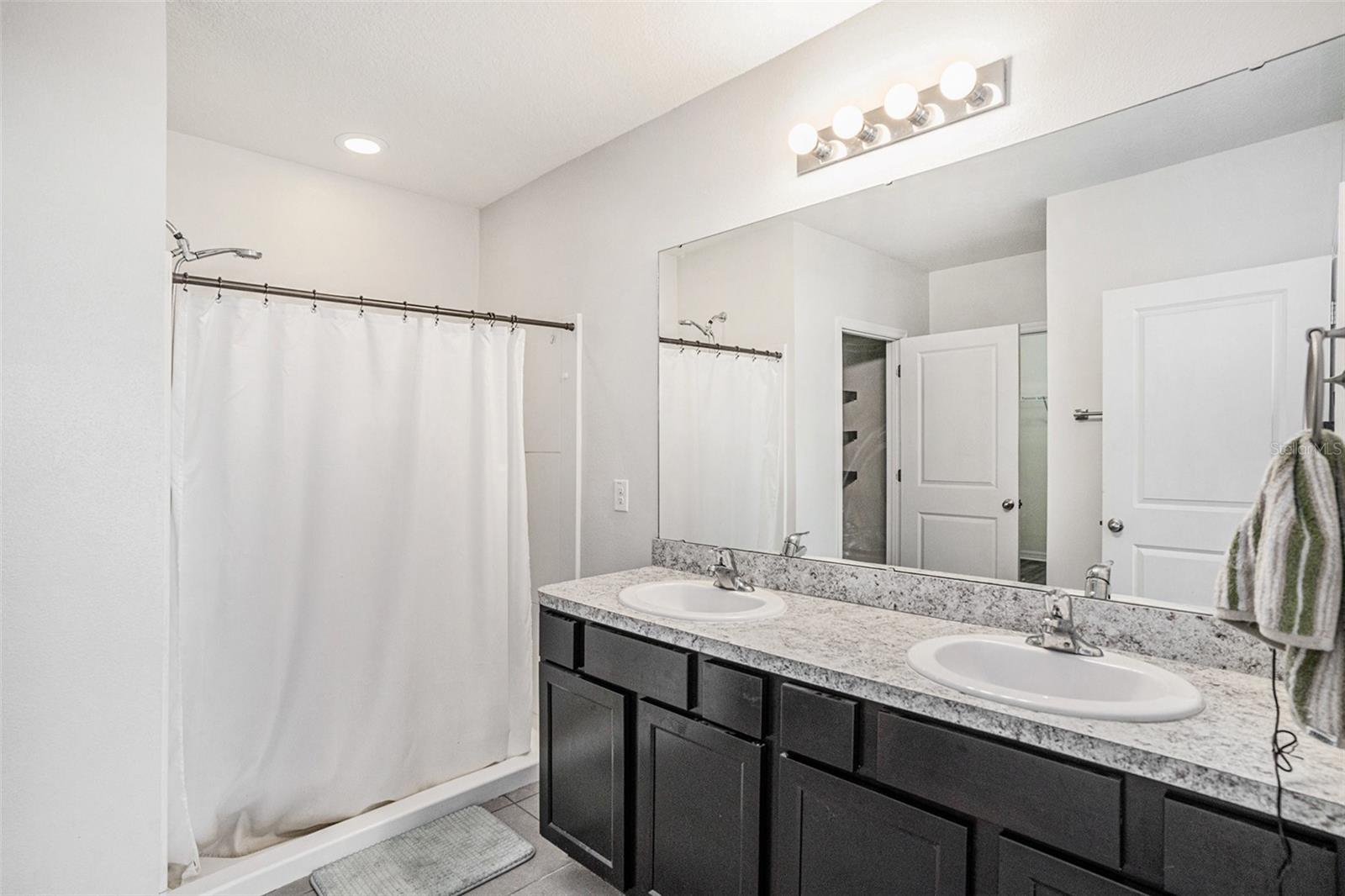 Image 4 of 26 For 10626 Park Meadowbrooke Drive