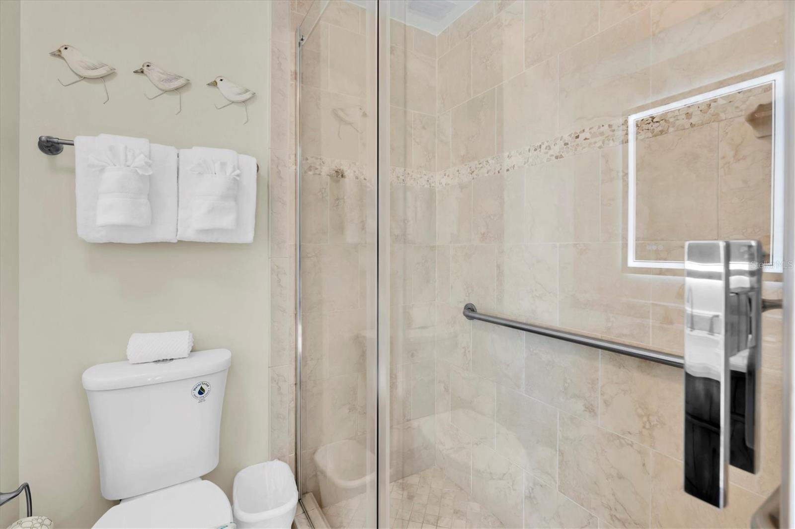 Image 21 of 45 For 5830 Midnight Pass Road 705