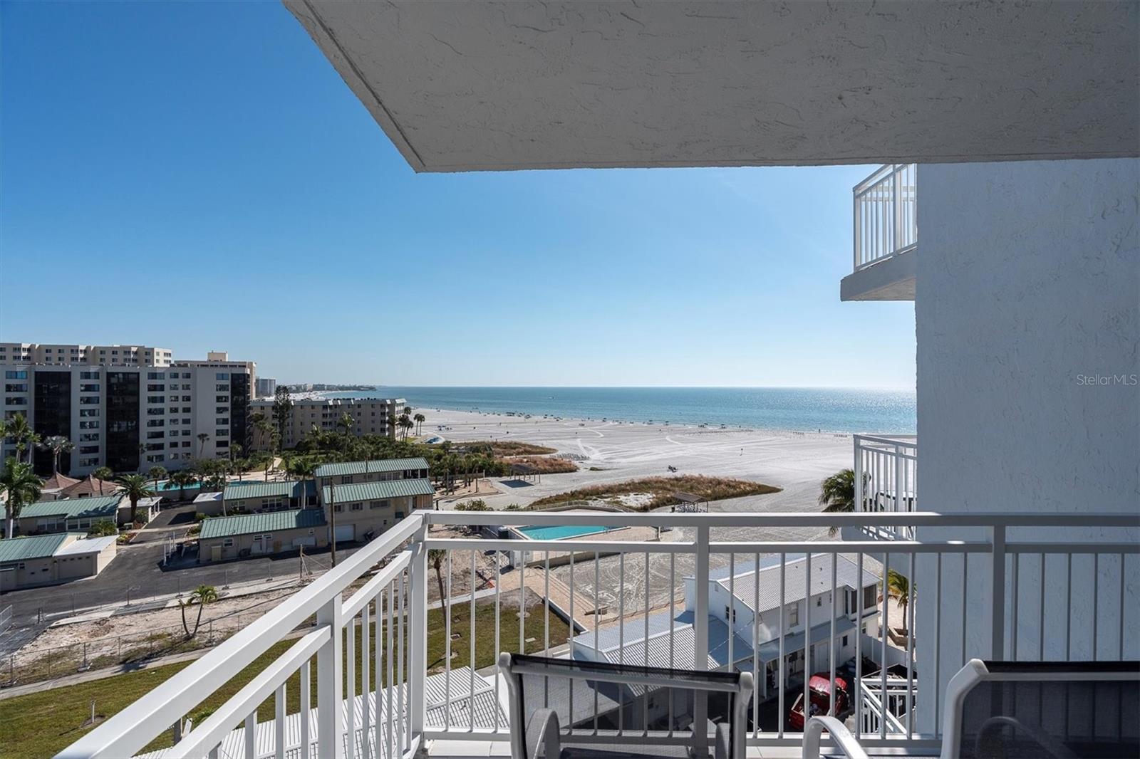 Image 27 of 45 For 5830 Midnight Pass Road 705