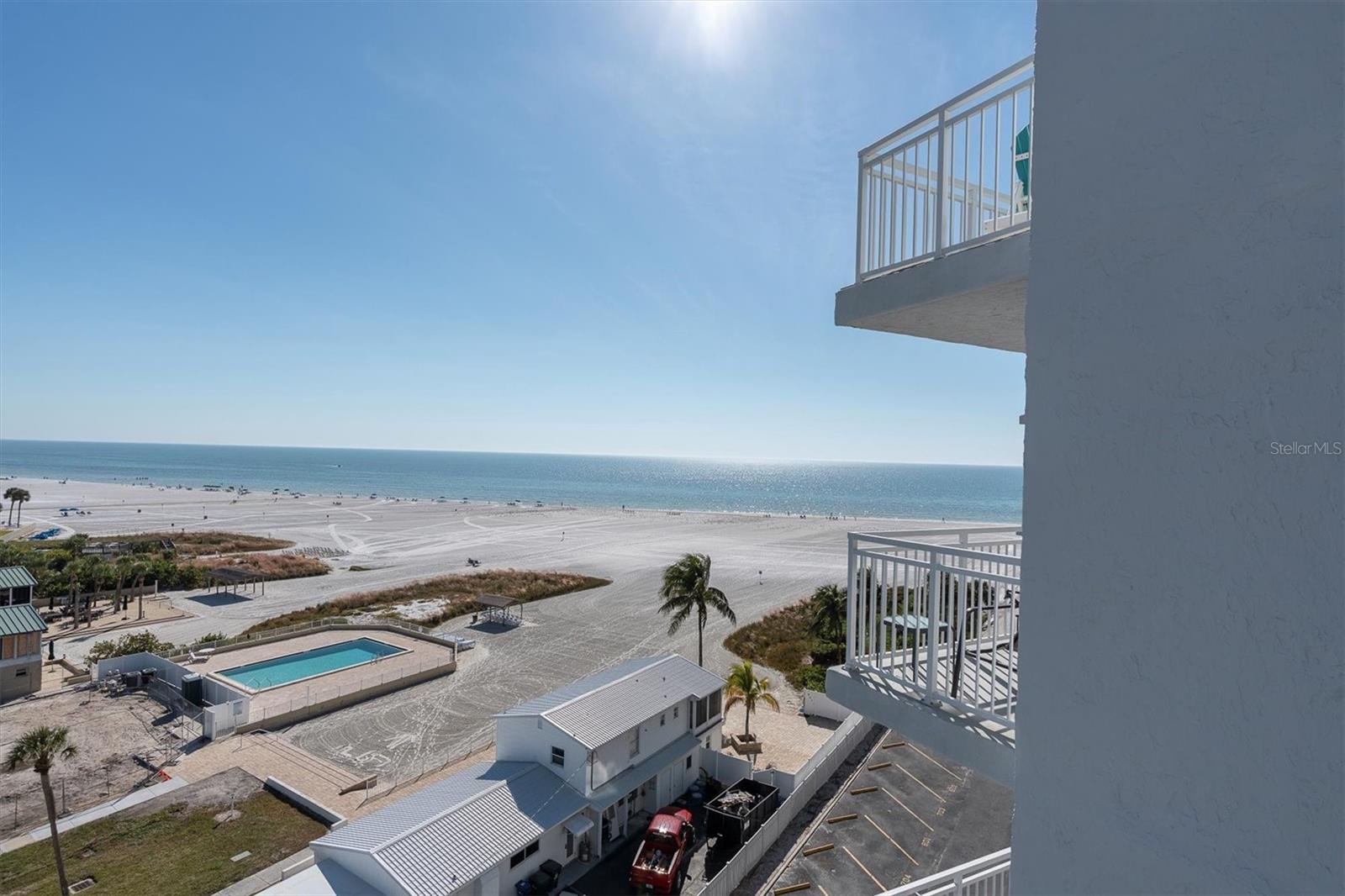 Image 28 of 45 For 5830 Midnight Pass Road 705