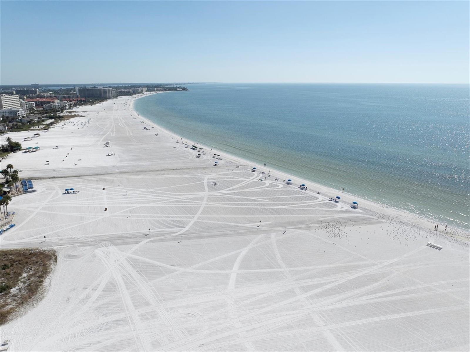 Image 29 of 45 For 5830 Midnight Pass Road 705