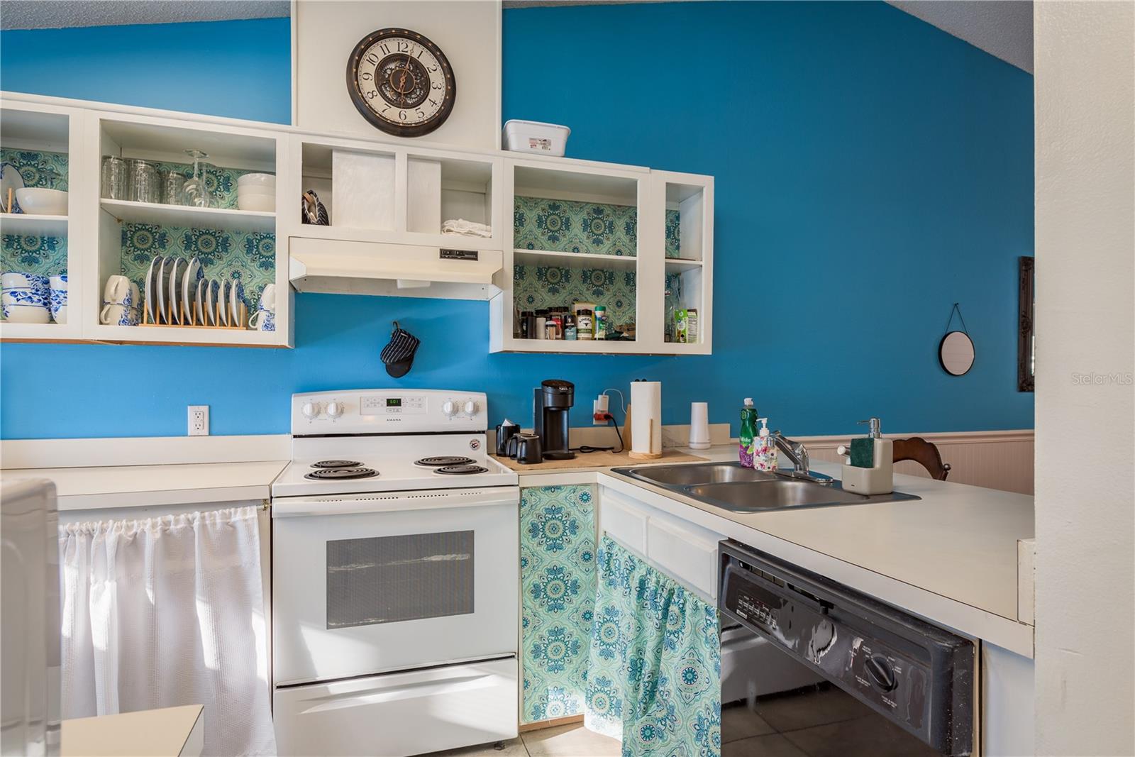 Image 16 of 42 For 102 Anclote Road