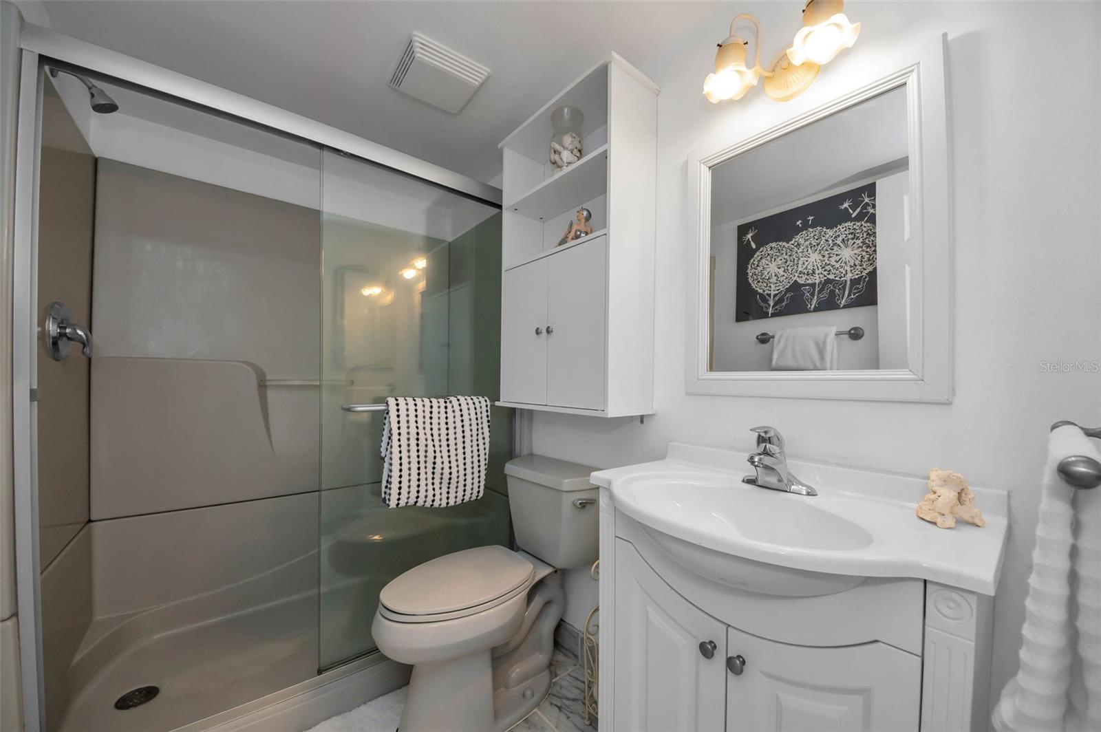 Image 24 of 76 For 421 Windrush Bay Drive 421