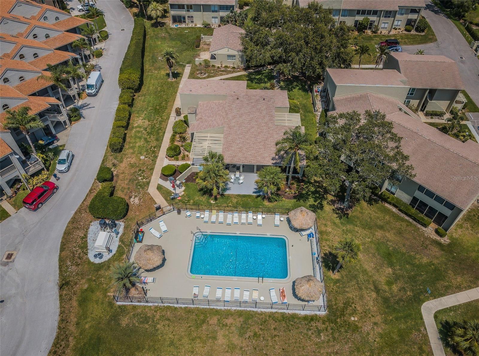 Image 33 of 76 For 421 Windrush Bay Drive 421