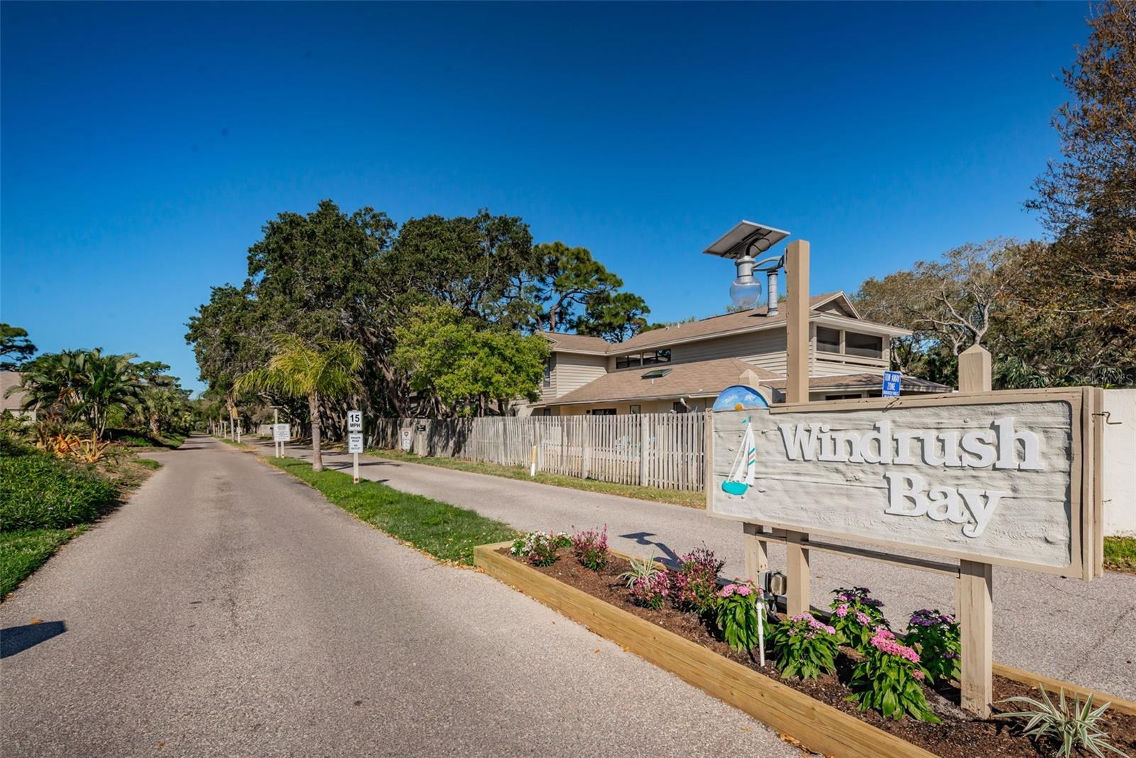 Image 34 of 76 For 421 Windrush Bay Drive 421