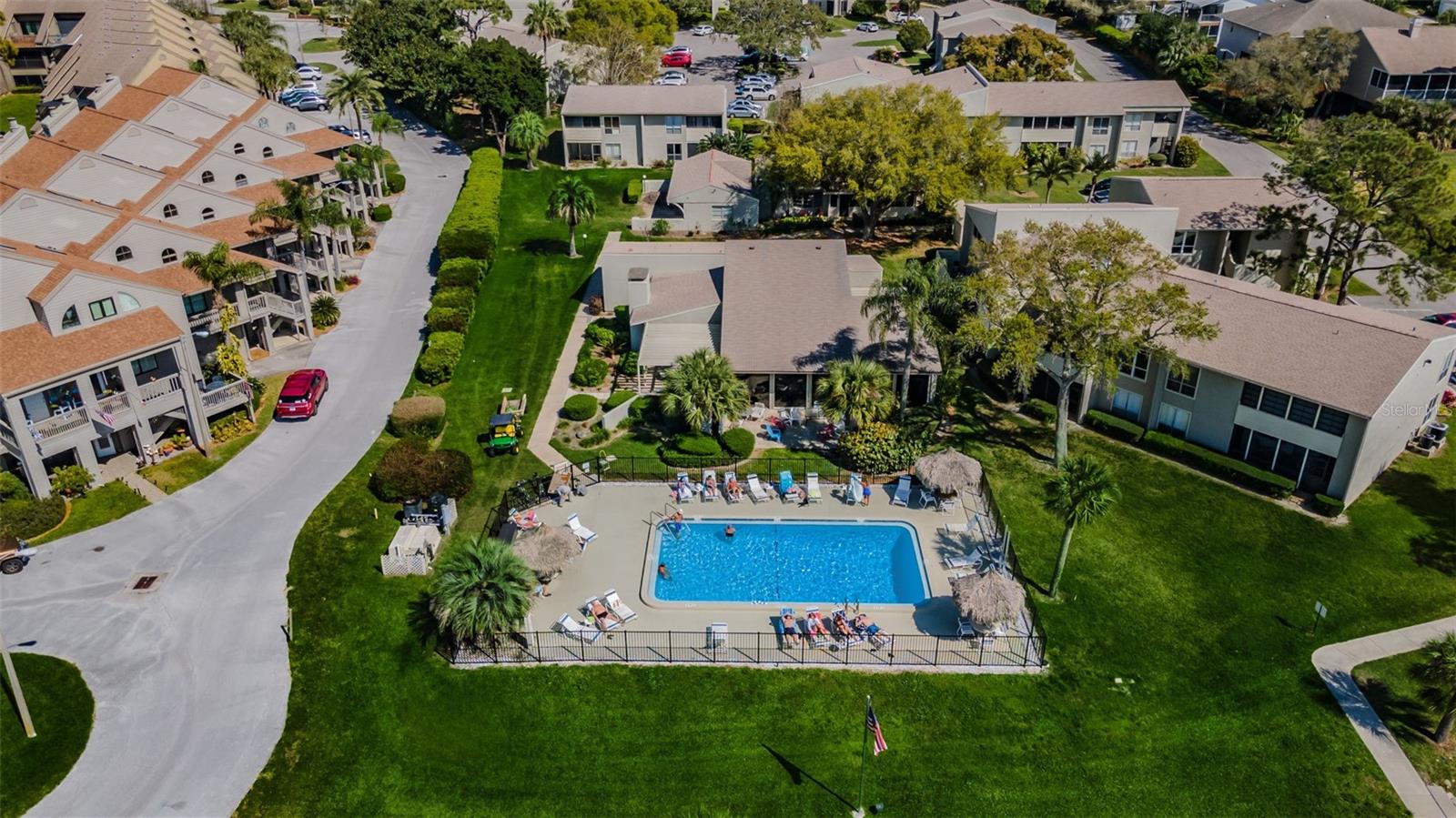 Image 38 of 76 For 421 Windrush Bay Drive 421