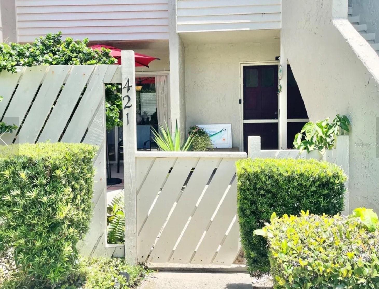 Image 5 of 76 For 421 Windrush Bay Drive 421