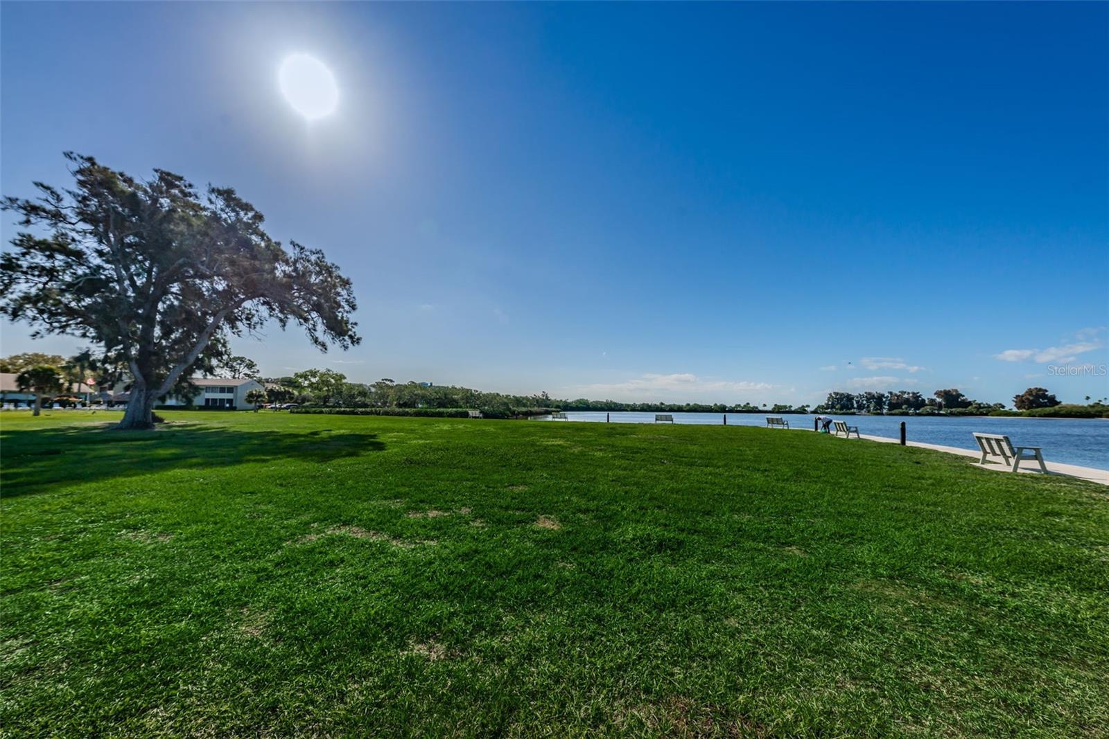 Image 59 of 76 For 421 Windrush Bay Drive 421