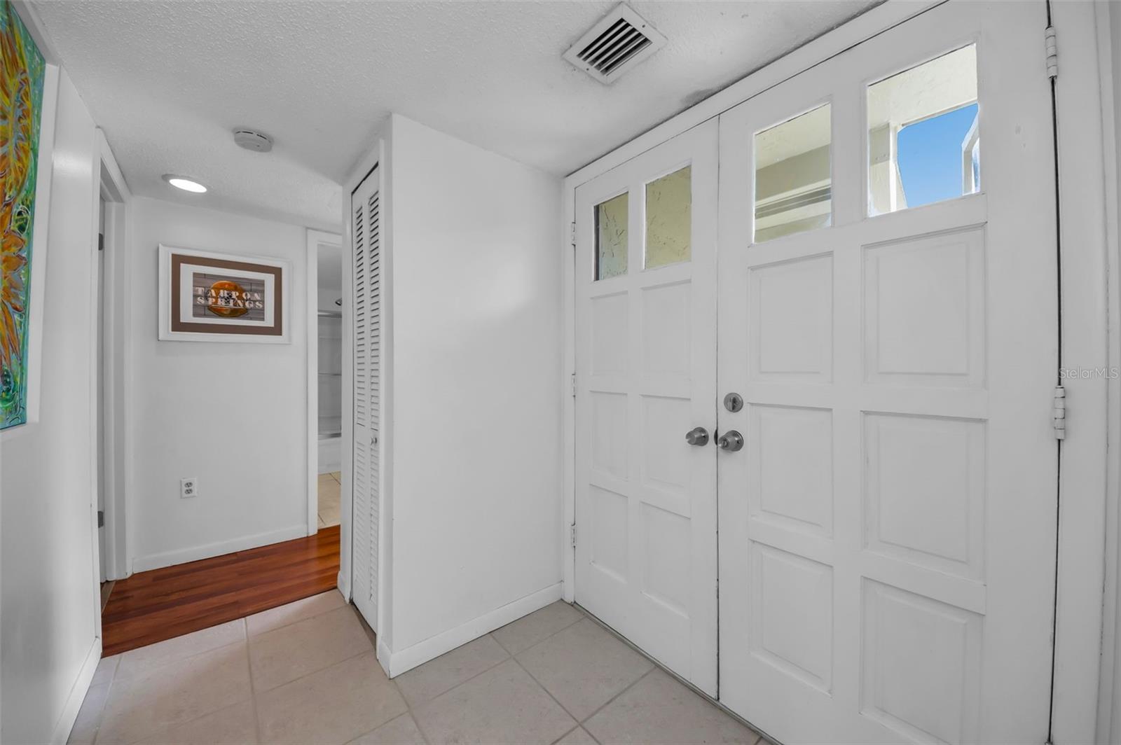 Image 7 of 76 For 421 Windrush Bay Drive 421