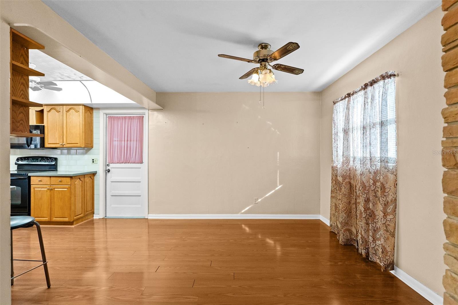 Image 12 of 49 For 1233 Lorie Circle