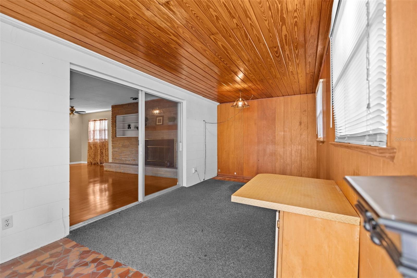 Image 19 of 49 For 1233 Lorie Circle