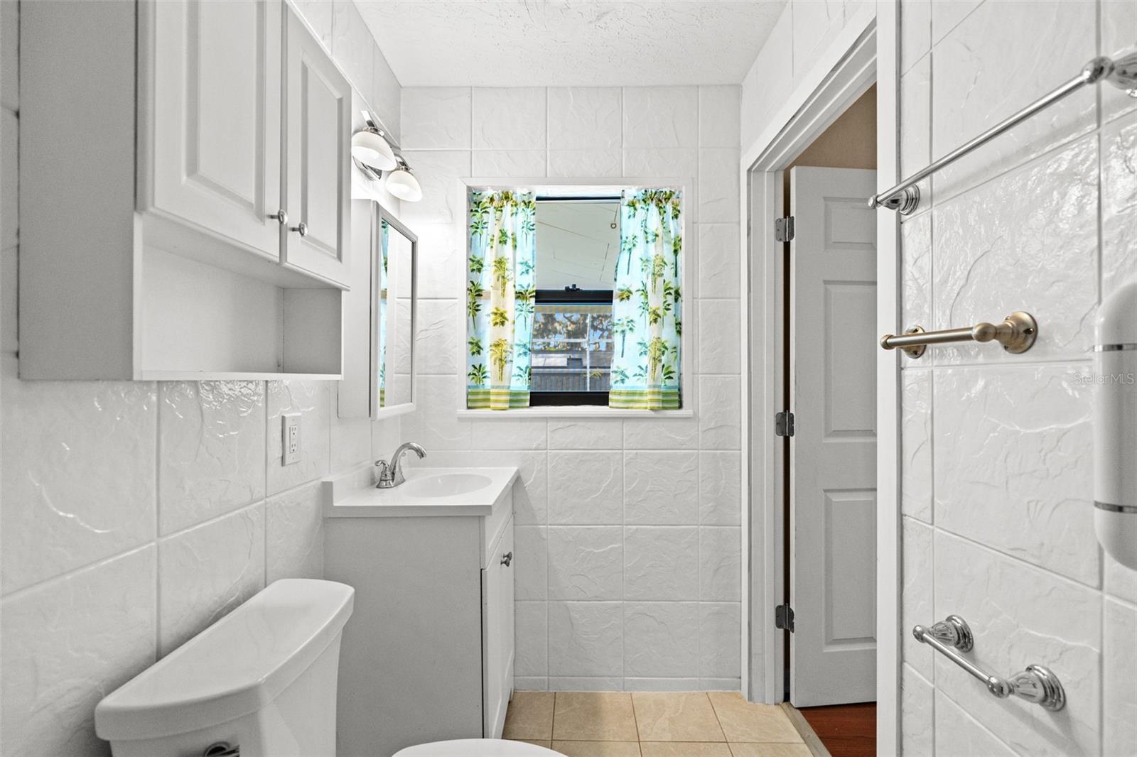 Image 32 of 49 For 1233 Lorie Circle