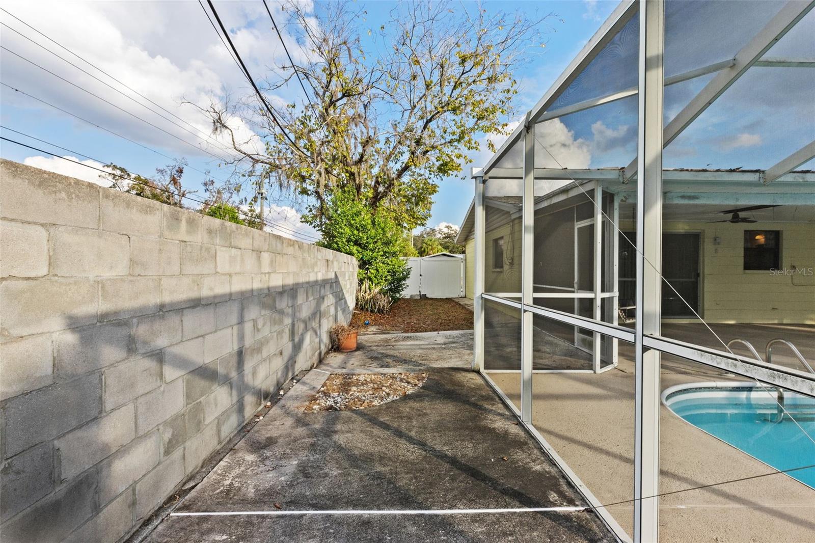 Image 43 of 49 For 1233 Lorie Circle