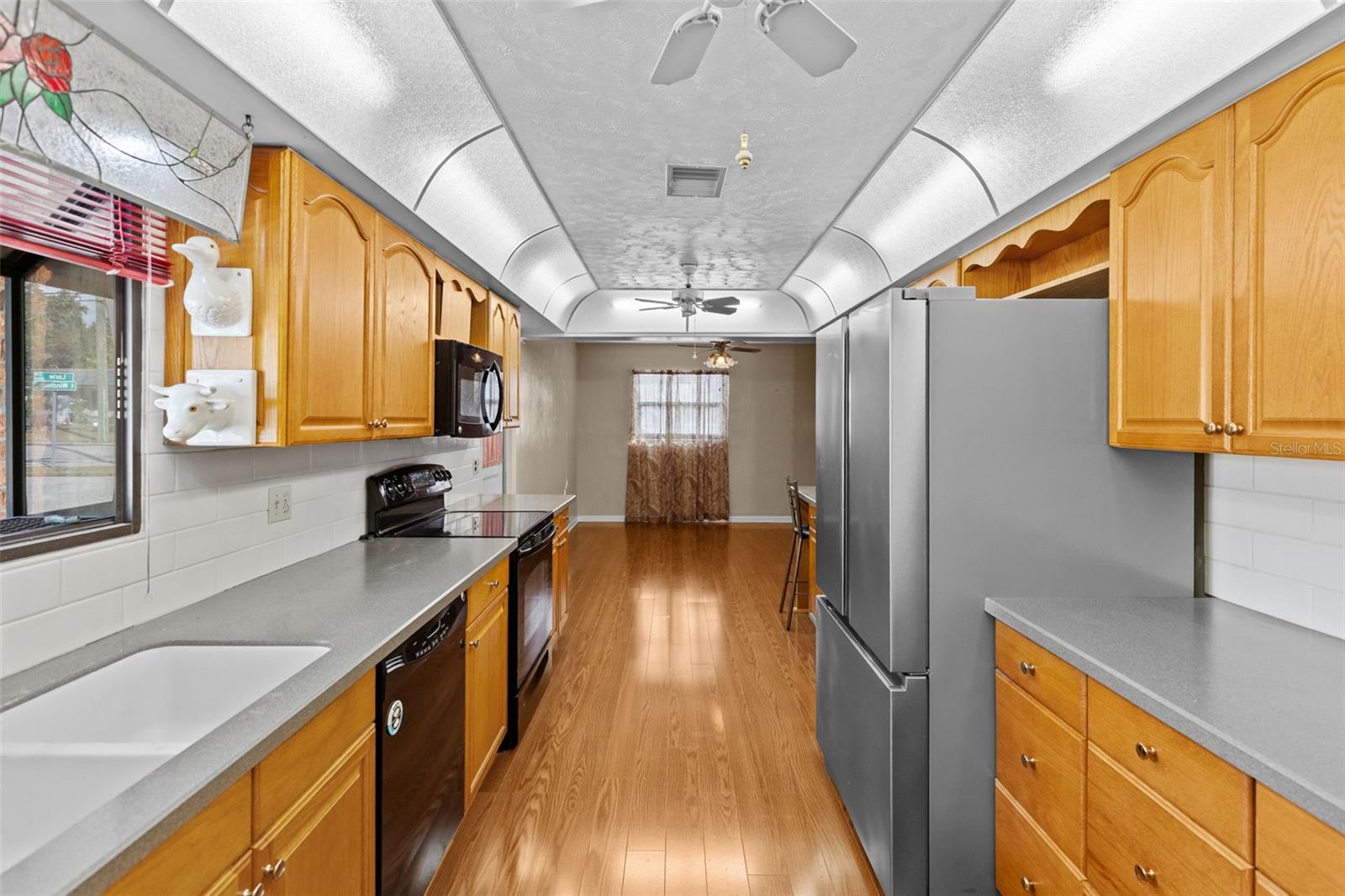 Image 7 of 49 For 1233 Lorie Circle